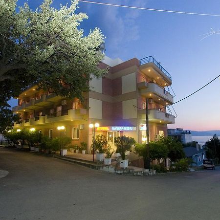 Hotel Kallithea Loutra Aidhipsou Exteriör bild