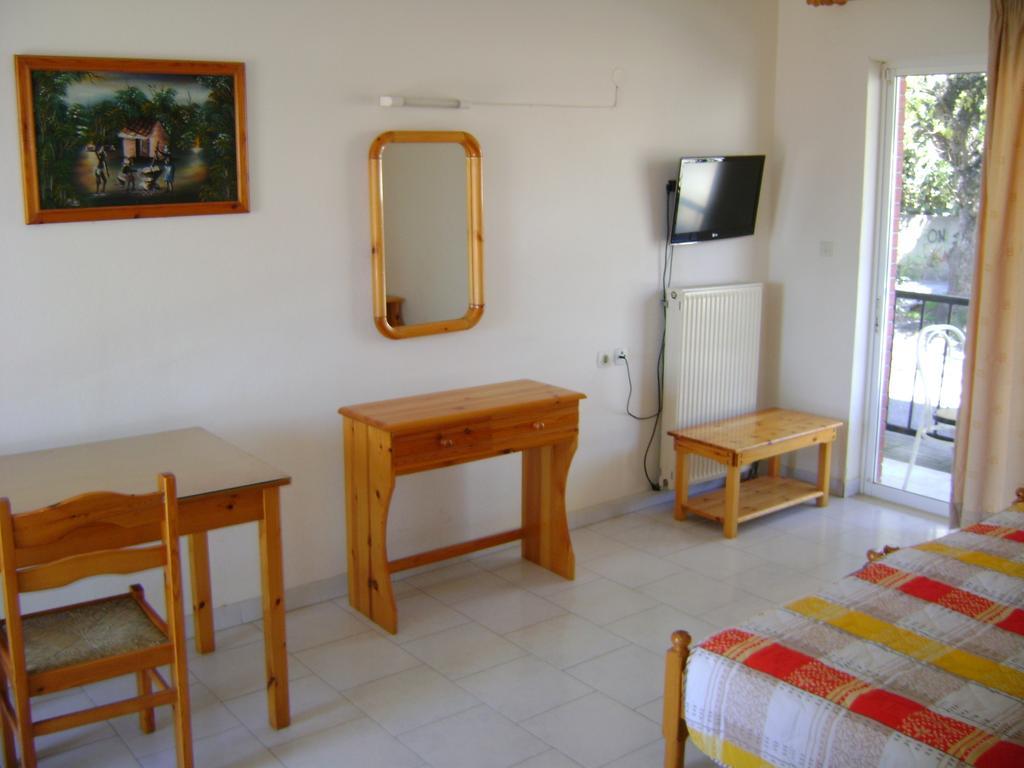 Hotel Kallithea Loutra Aidhipsou Exteriör bild