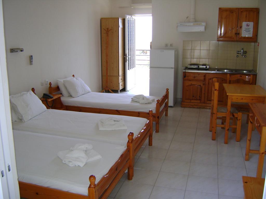 Hotel Kallithea Loutra Aidhipsou Rum bild