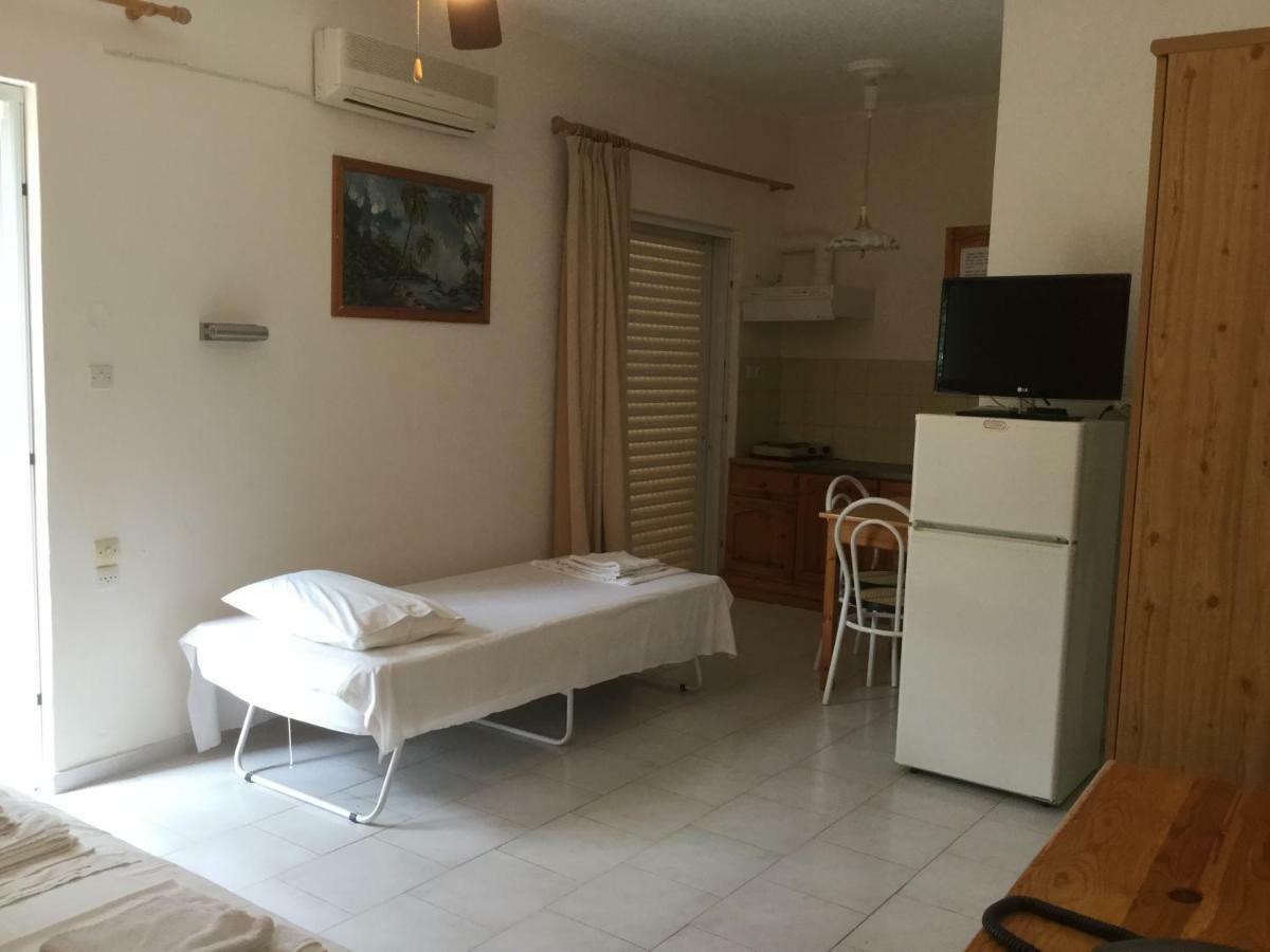 Hotel Kallithea Loutra Aidhipsou Exteriör bild