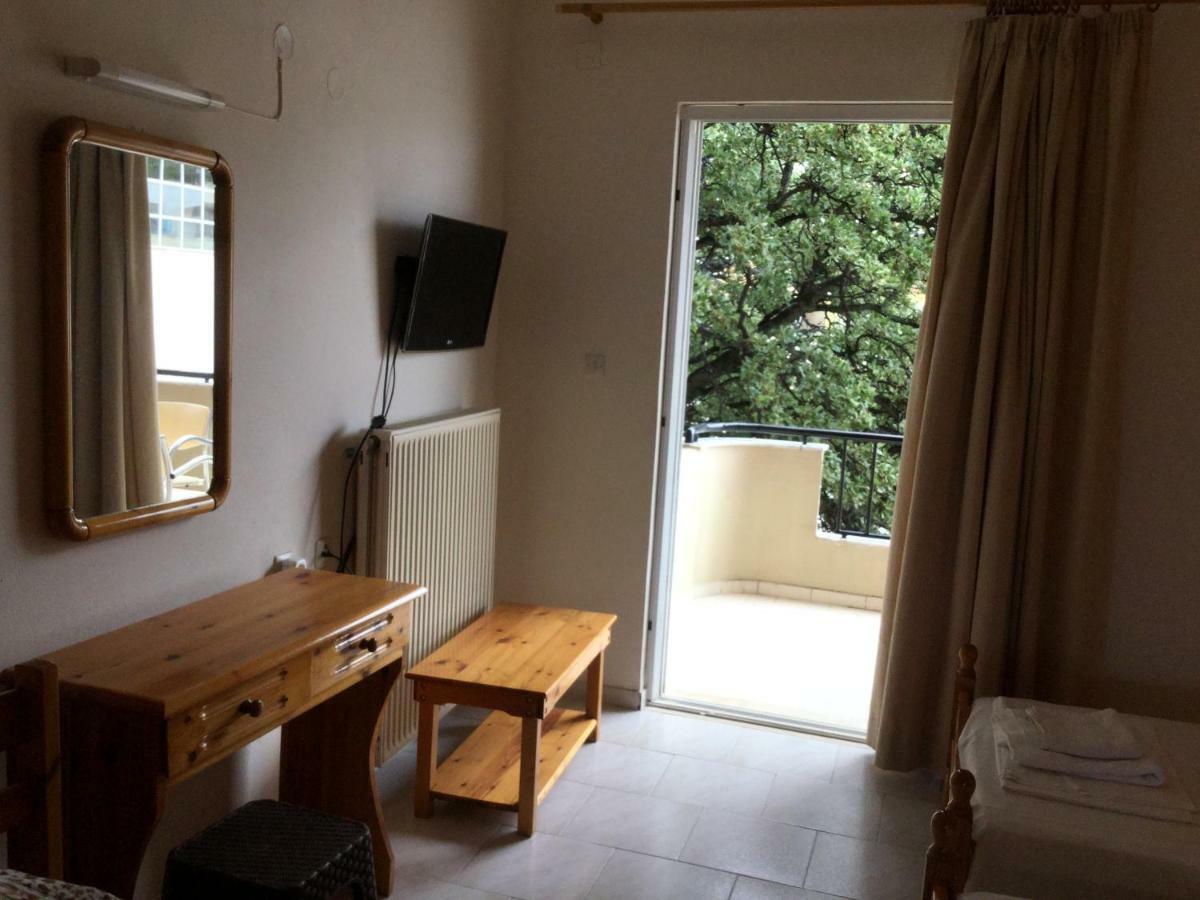 Hotel Kallithea Loutra Aidhipsou Exteriör bild