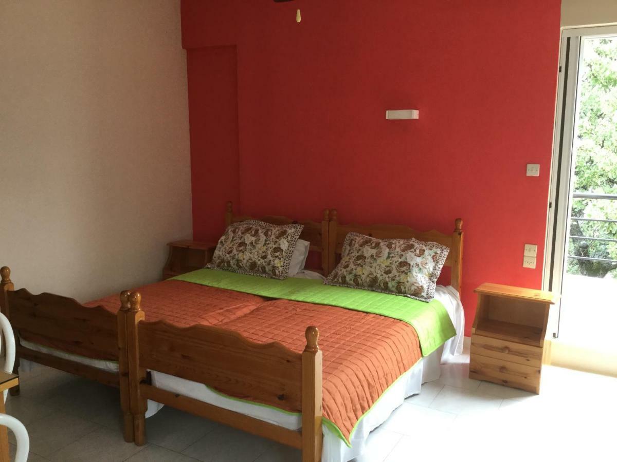 Hotel Kallithea Loutra Aidhipsou Exteriör bild