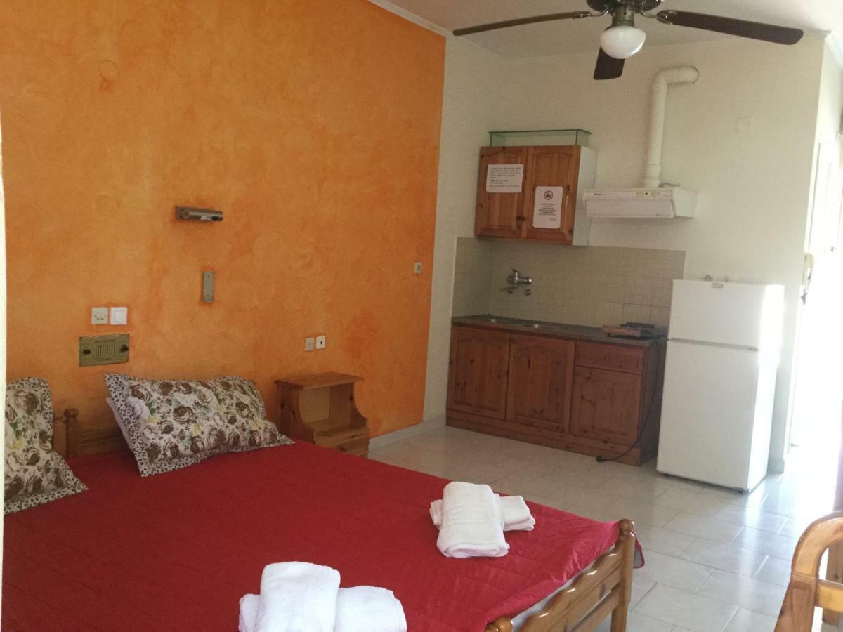 Hotel Kallithea Loutra Aidhipsou Exteriör bild