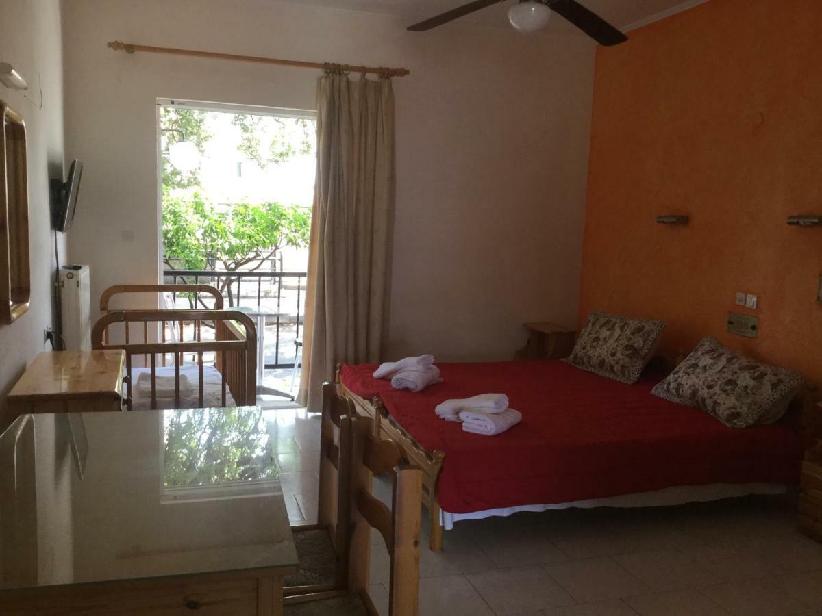 Hotel Kallithea Loutra Aidhipsou Exteriör bild